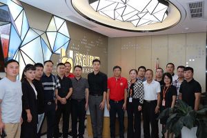 欢迎宜春市团委书记、商会及青企等一行领导莅临云博在线注册_云博（中国）人力集团指导